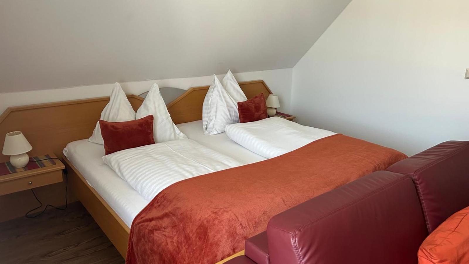 Gaestehaus Freitag Das Kleine Hotel Sankt Georgen im Lavanttal Buitenkant foto