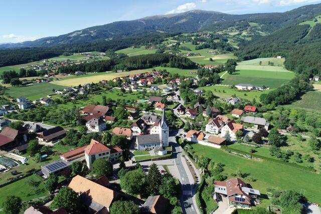 Gaestehaus Freitag Das Kleine Hotel Sankt Georgen im Lavanttal Buitenkant foto